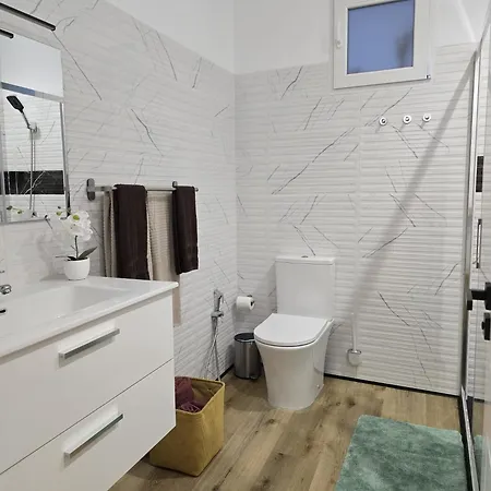 Encantado Apartment *